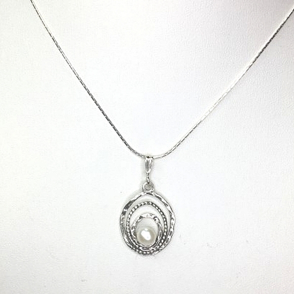 🔥FINAL DROP🔥NWOT GENUINE PEARL & STERLING SILVER ARTISAN FREE FORM NECKLACE - Picture 2 of 5